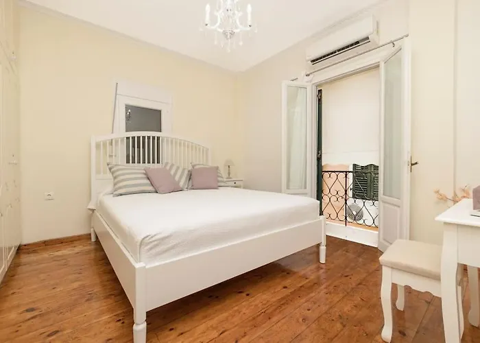 Diana's Centrally Located Apt@ Old Town Of Corfu